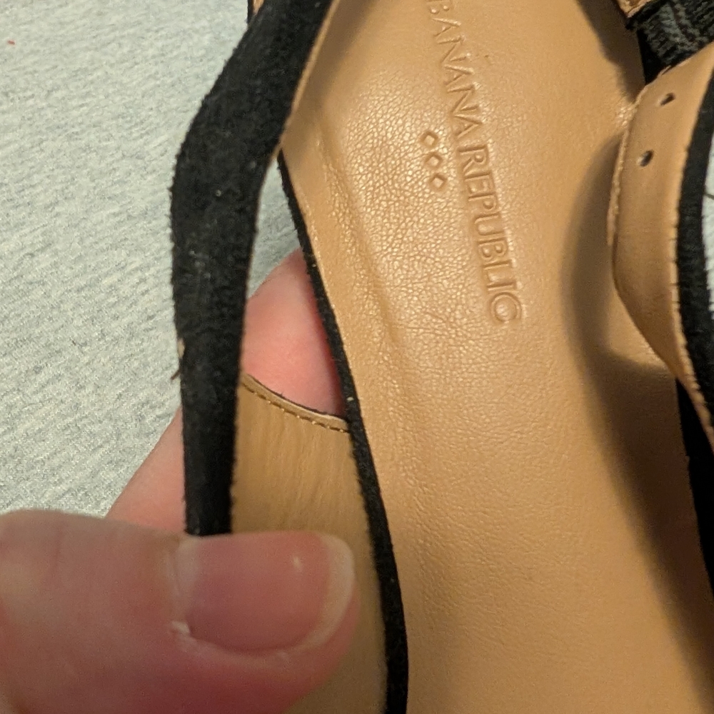 Elegant Black Women's Shoes Size 8 - Picture 4 of 7